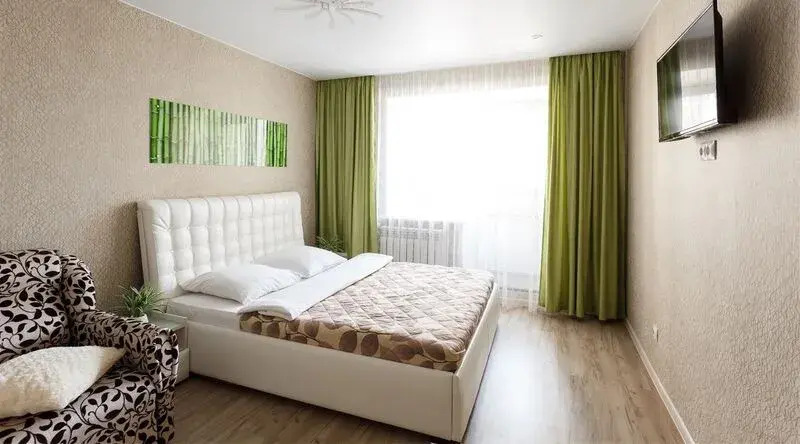Dve podushki na ul. Gagarina, 80A-4, kv.138