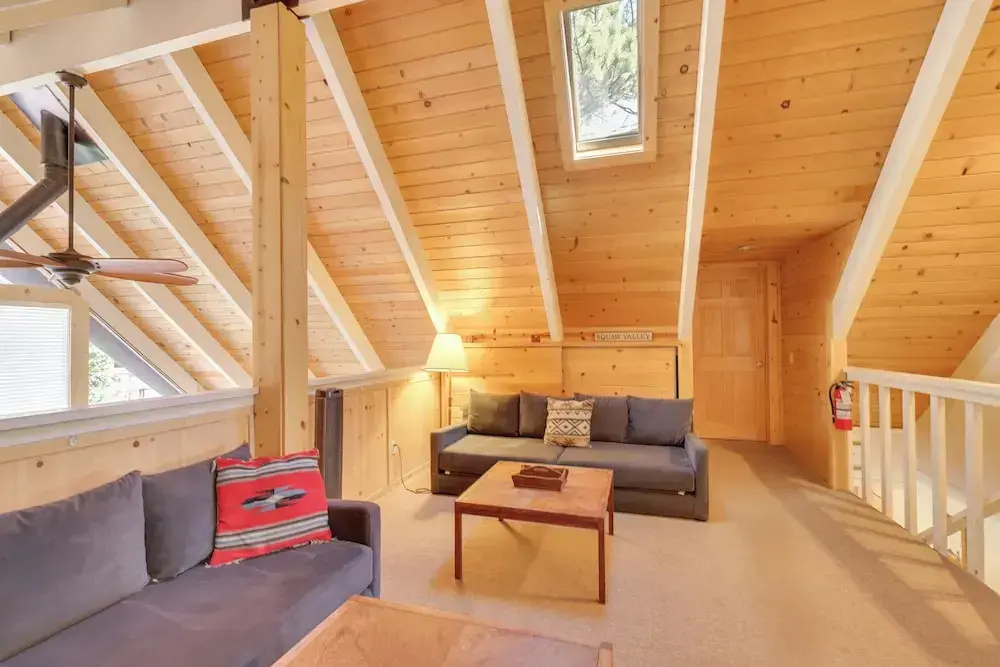 2 Mi to Skylandia Beach: Tahoe City Home w/ Deck