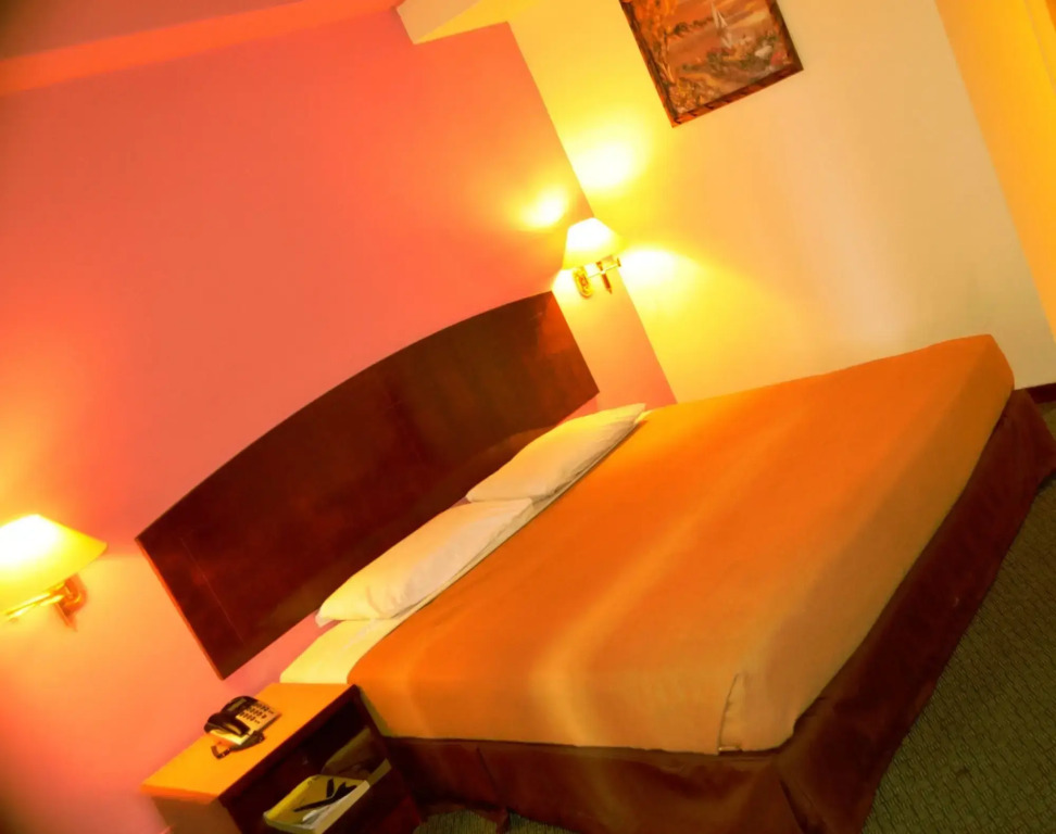 Hotel Caliber