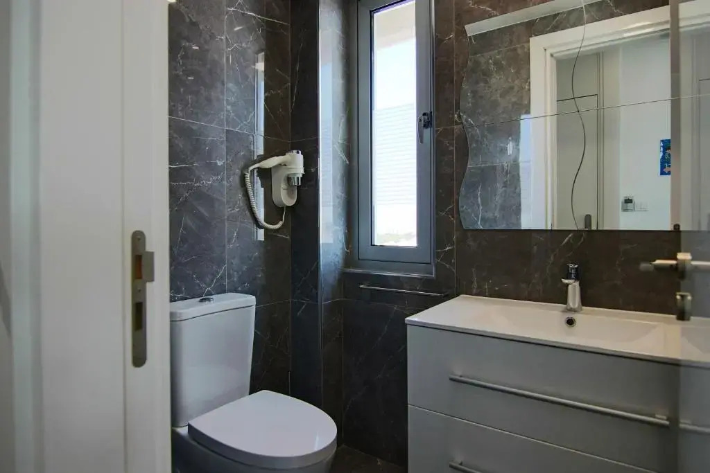 Phaedrus Living Luxury Suite Nicosia 510