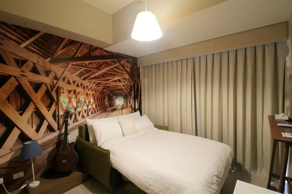 MaxStays - Max Style @ One Eastwood Avenue