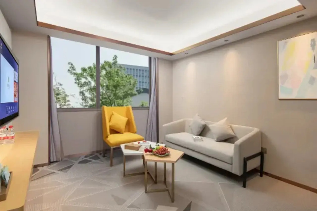 Cheermay Hotels (Huizhou West Lake)