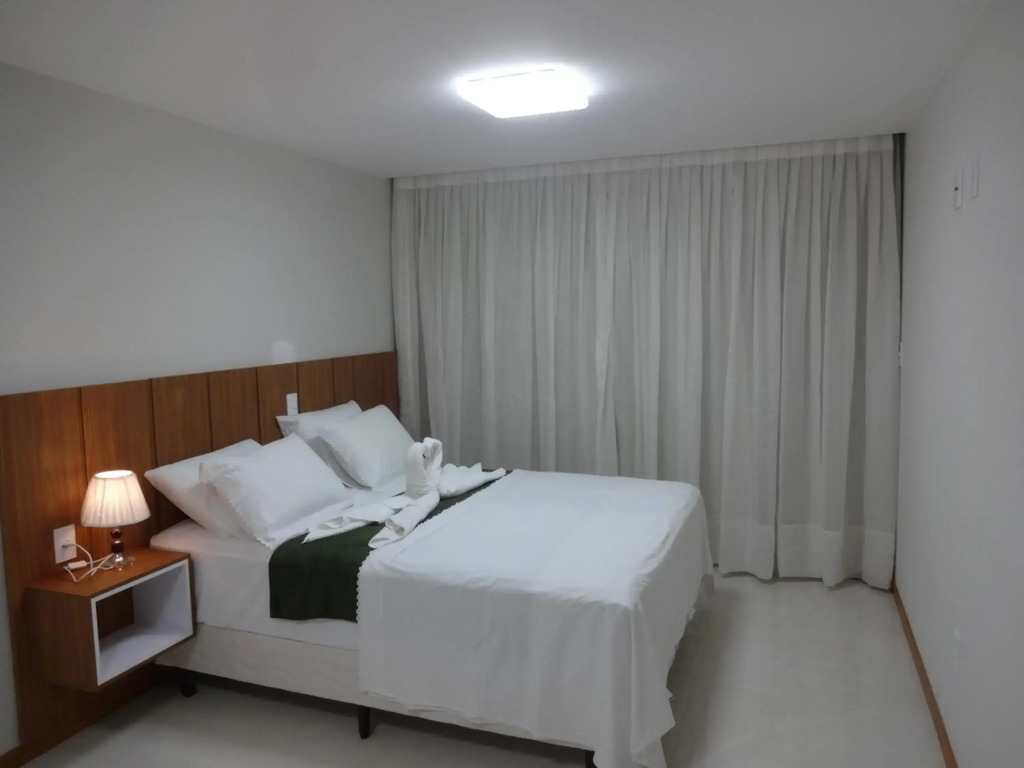 Magnífico APARTAMENTO de Charme - 3 quartos AR CONDICIONADOS SPLIT - Beira Mar, 2 banheiros, 2 Vagas Garagem, 4 Varandas, 2 Elevadores, Redes para Descanso, Wi-Fi, Air Fryer, Disney Plus, HBO Max, Cadeiras de Praia e Caixa Térmica
