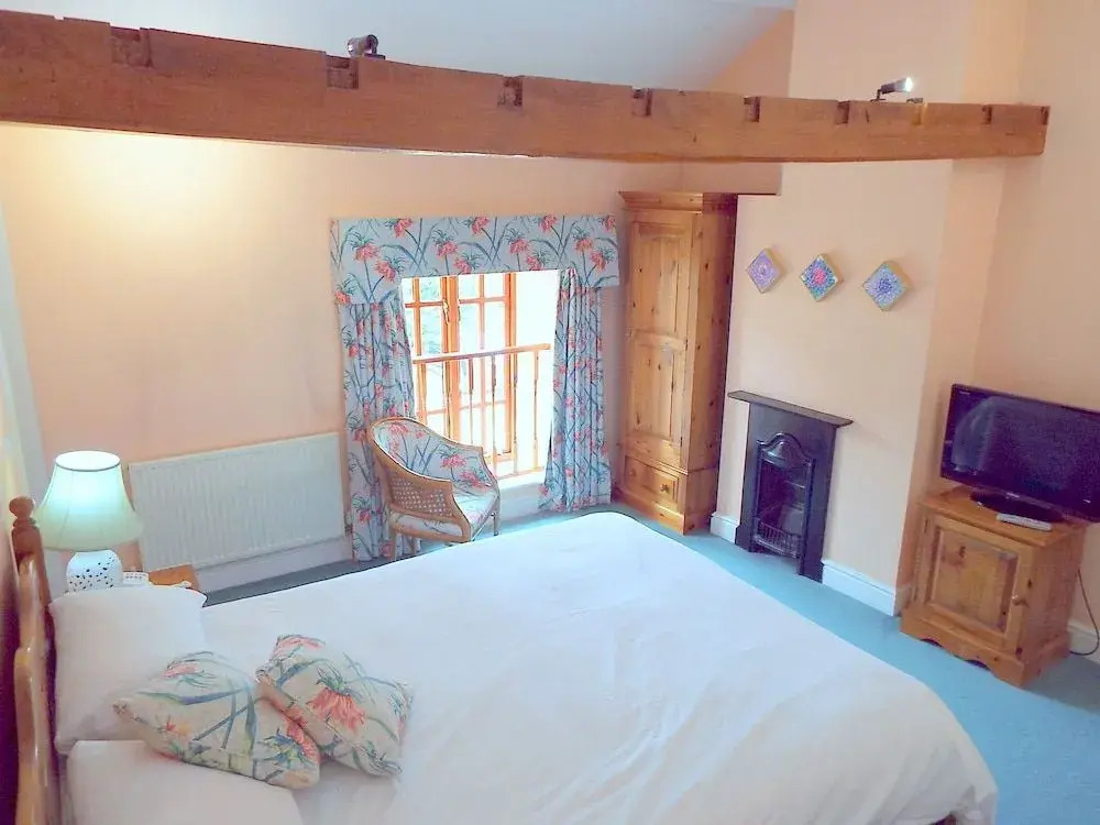 The Roade House Rooms