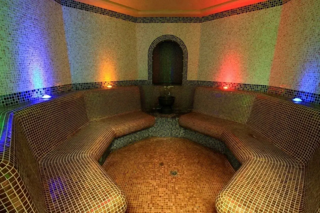 Saint George Palace Aparthotel