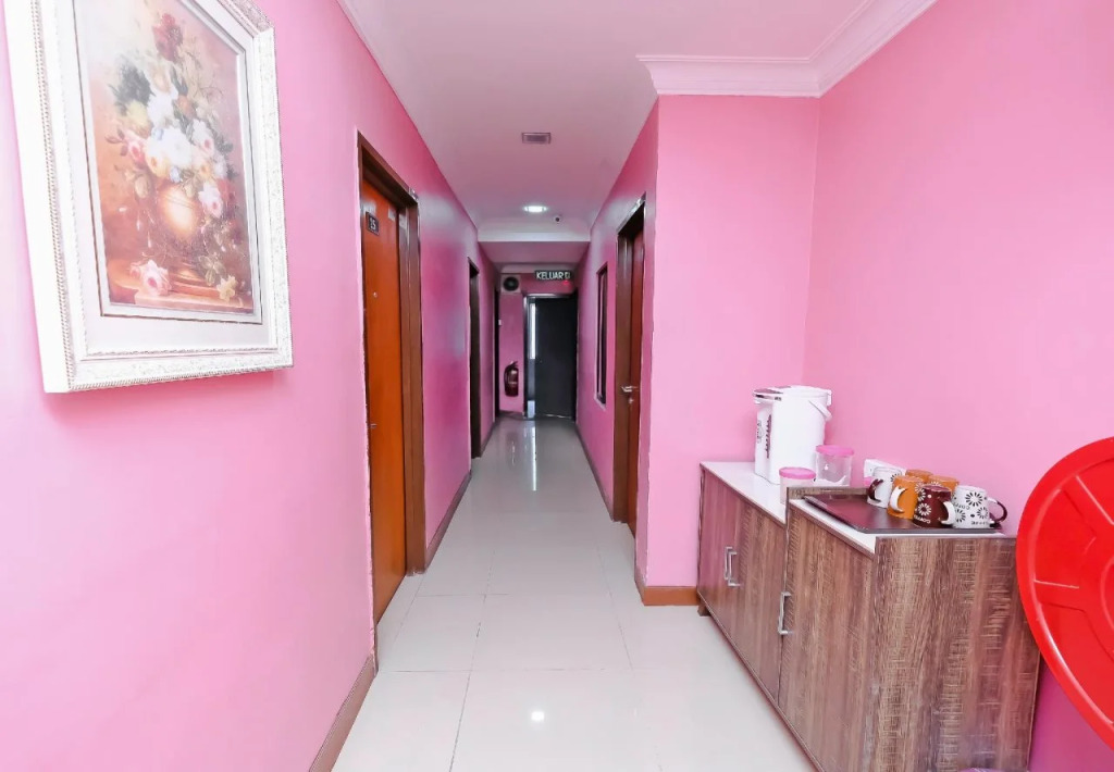 OYO 714 Arina Hotel