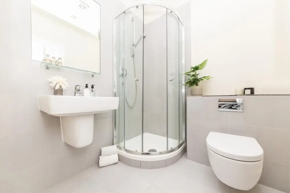 Bright 3 Bedroom Apartment in Hammersmith