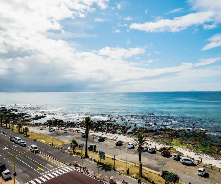 Magical Apartment w Uninterrupted Ocean Views Mouille Views