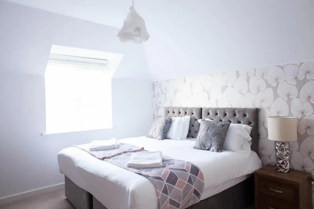 Savoy Court - Your Apartment
