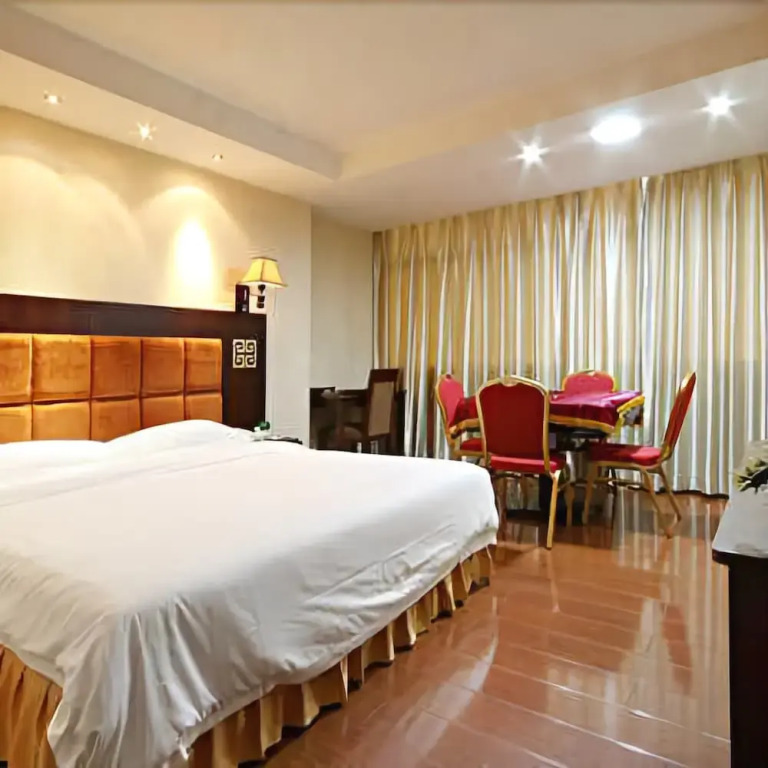 Dinghuang Hotel