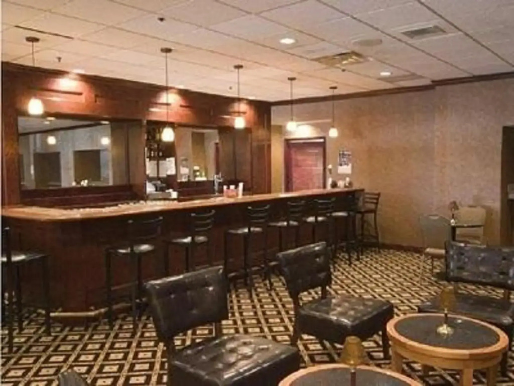 Clarion Hotel Airport