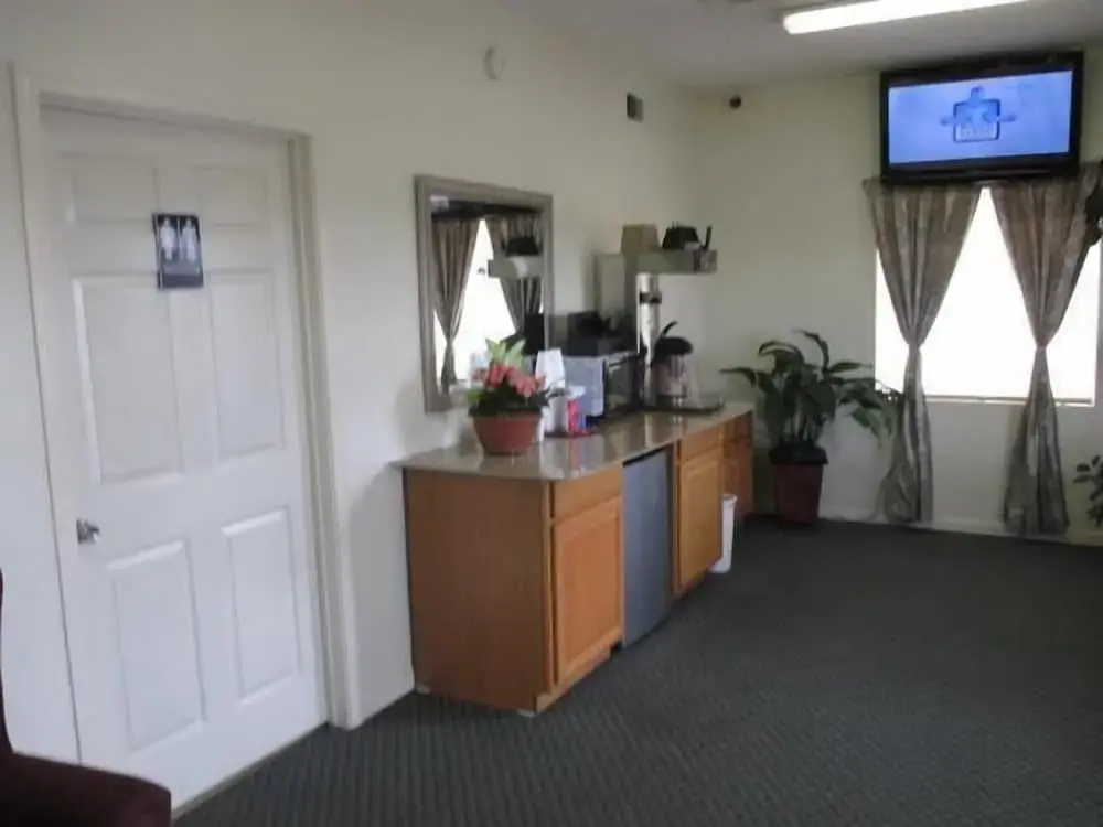 Royal Inn Taylorsville