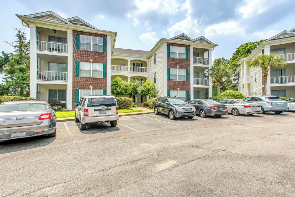 Golf Getaway w/ Pool Access in Myrtle Beach!