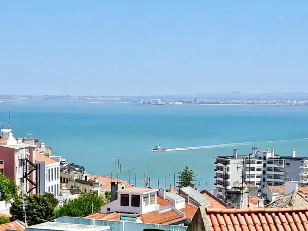 Apartment With One Bedroom In Lisboa, With Wonderful Sea View, Balcony And Wifi