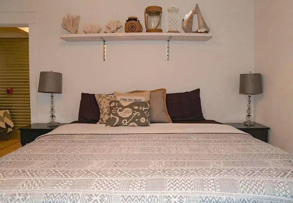 13225 Oleander Dr - The Quiet Lady by Blue Swell
