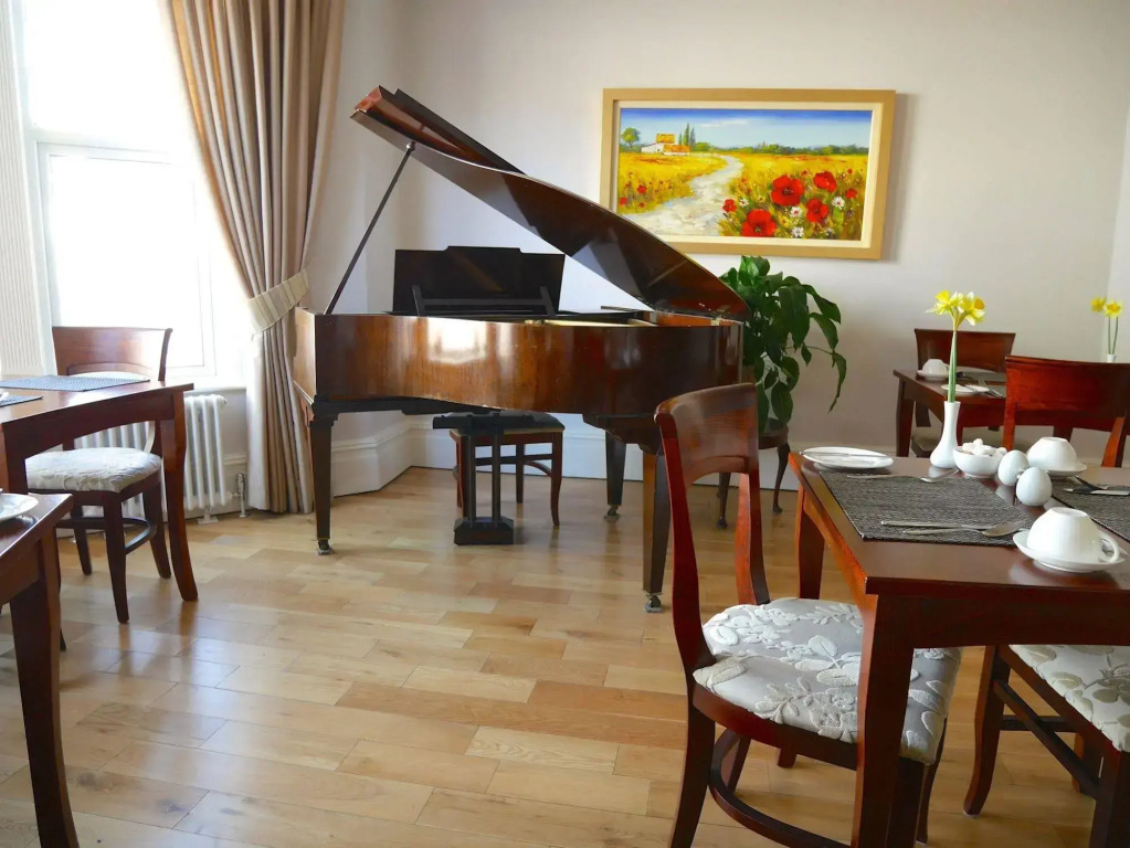 The Redstone Guesthouse