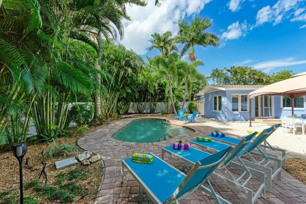 Sea La Vie - 205 - 55th