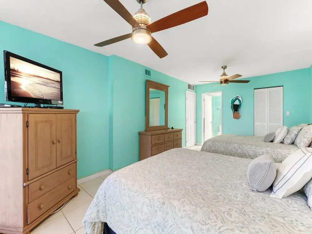 Palm Bay Club 7th-Floor Oceanfront Condo on Private Beach