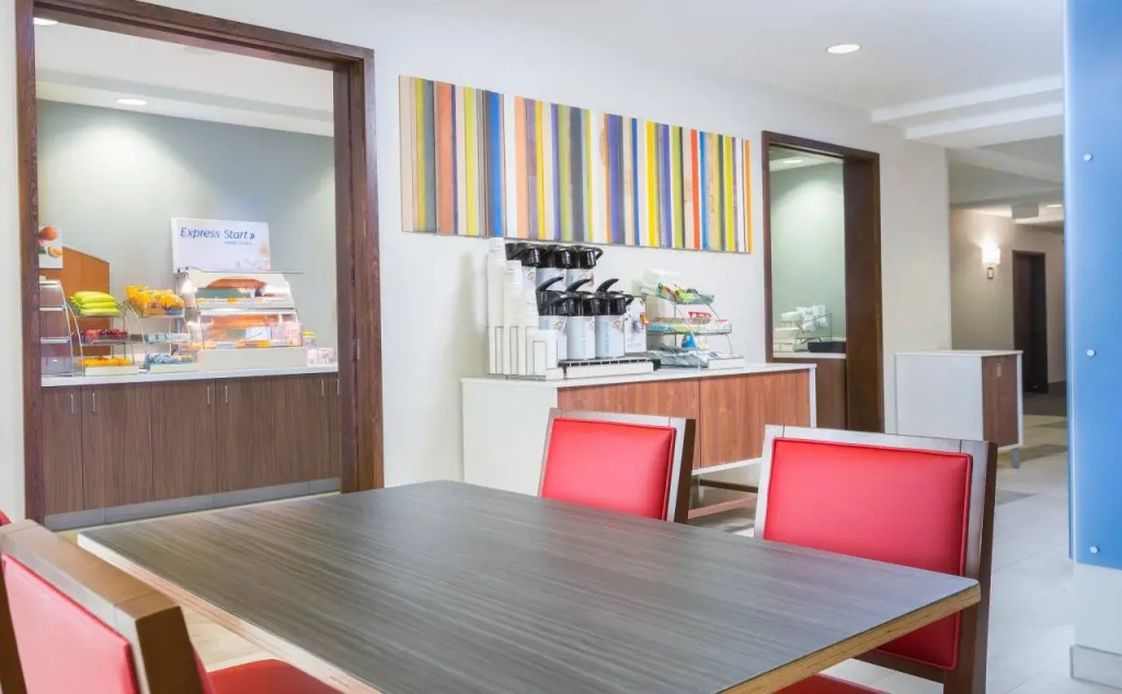 Holiday Inn Express Hotel & Suites Eugene Downtown - University by IHG
