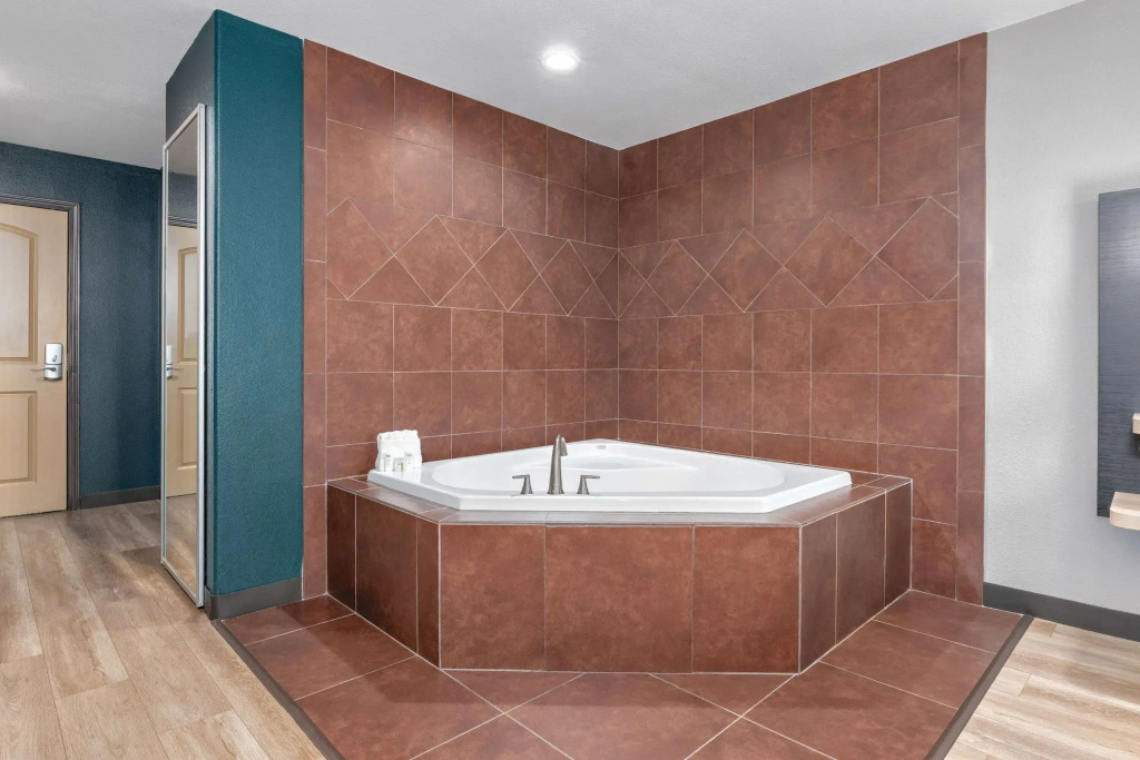 La Quinta by Wyndham Woodway - Waco South