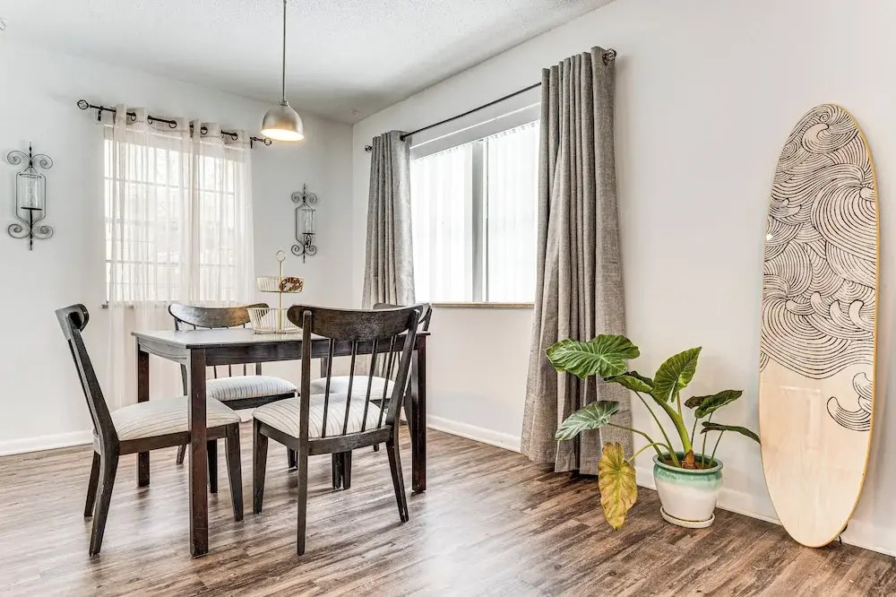 Walk to Park & Cafe: Cozy Indianapolis Getaway