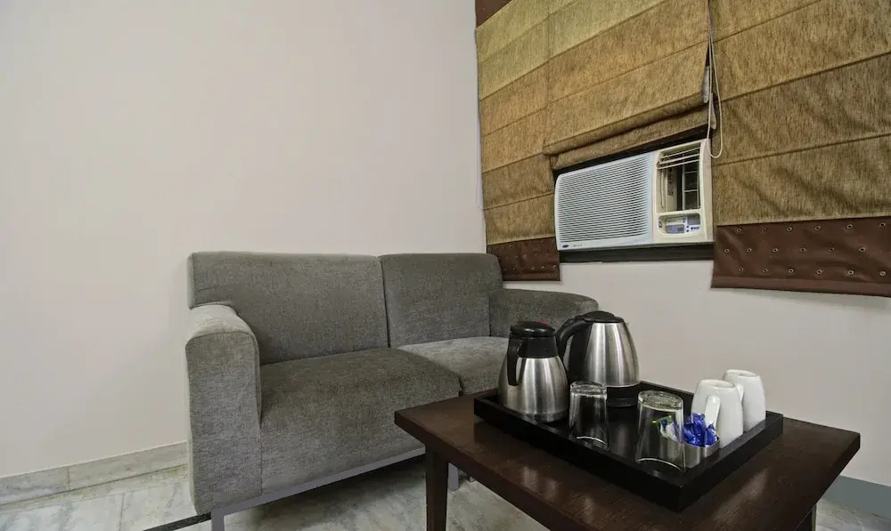 Treebo Maharaja Residency