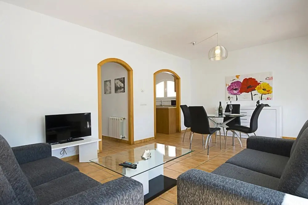 Bungalow - 3 Bedrooms with Pool and WiFi - 104999