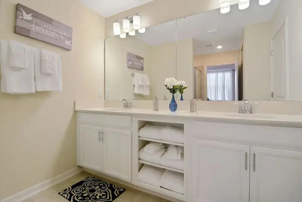 201 Apartment Storey Lake 46657/46937