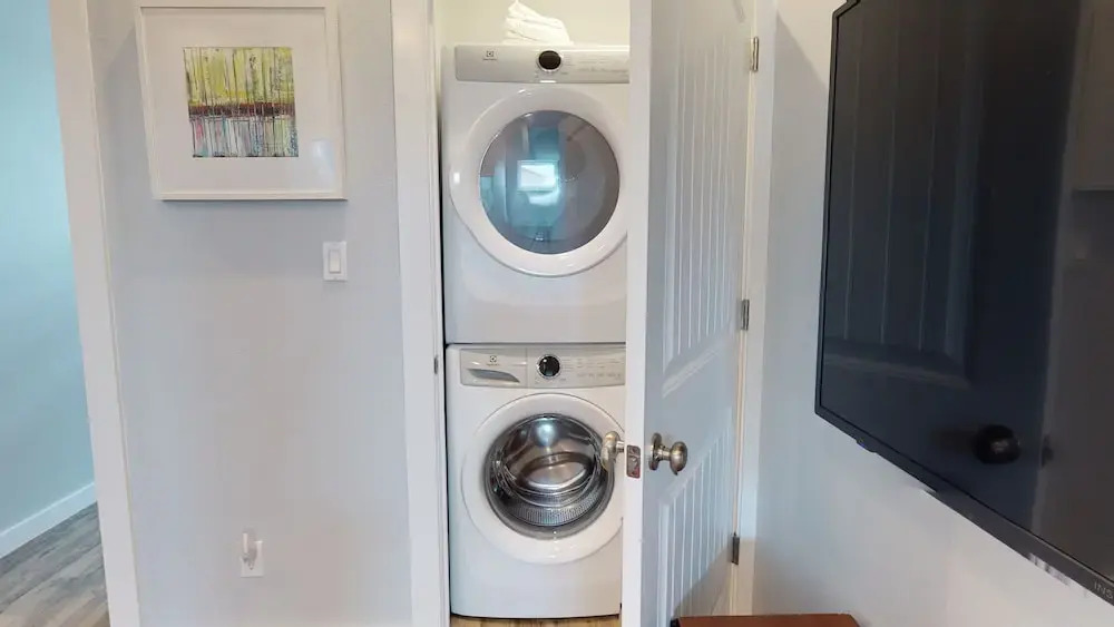 Beachside Getaway - 3 Br Condo