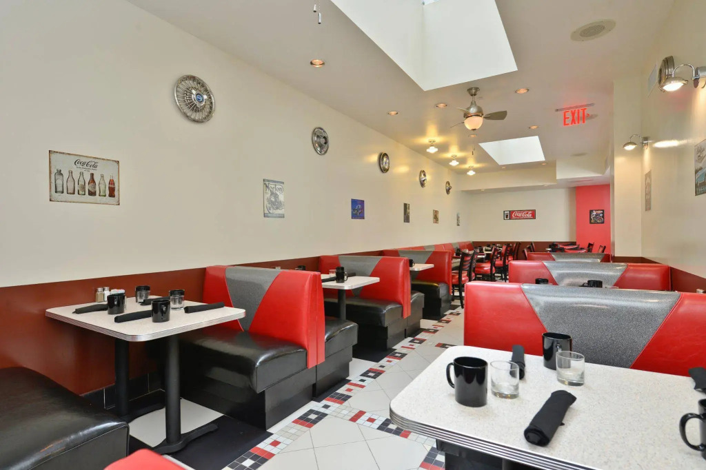 Holiday Inn Lower East Side by IHG