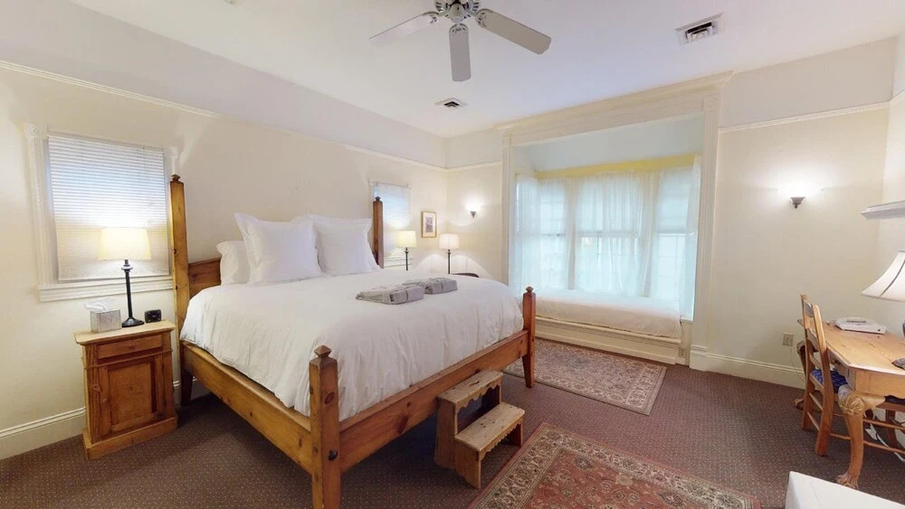 Preston Suite #8