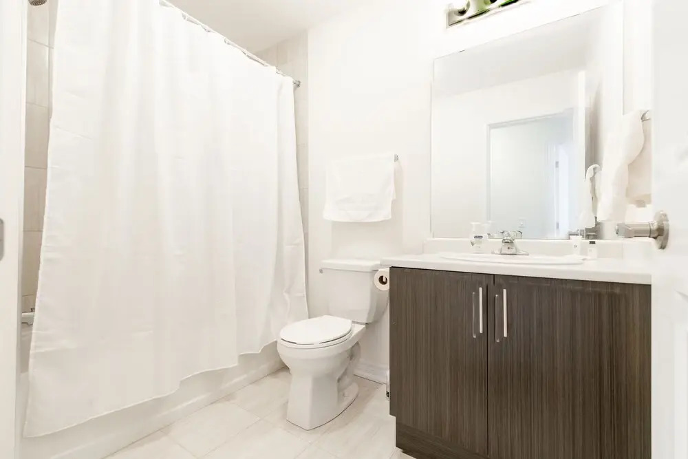 Extravagant Brand New Town House