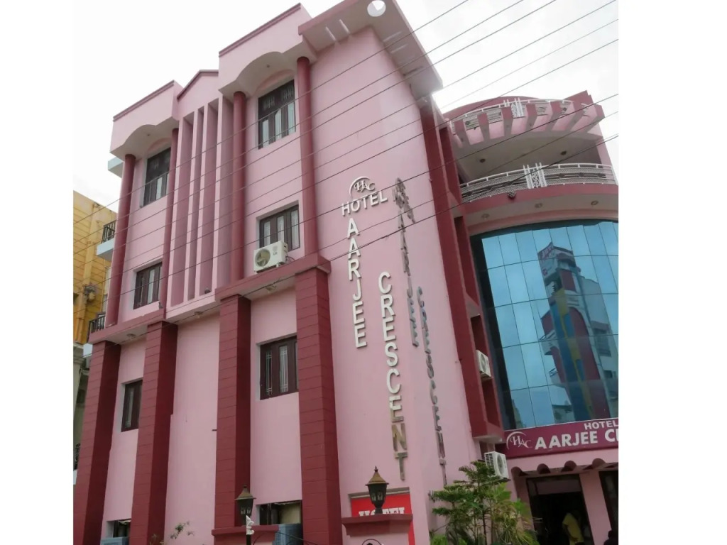 Hotel Aarjee Crescent Jaipur