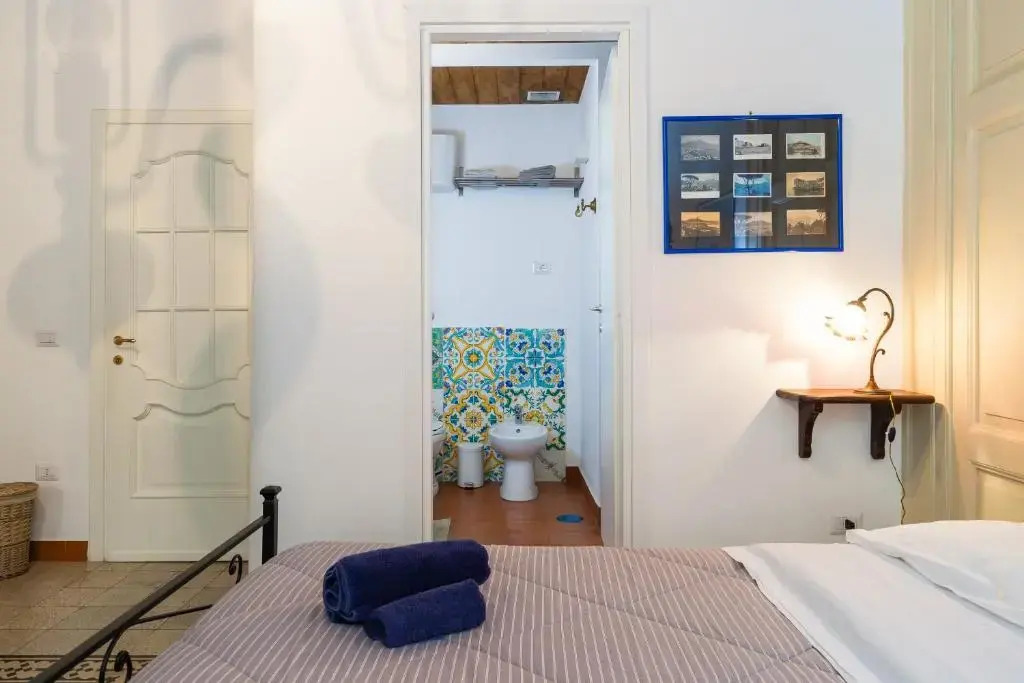Don Pedro Rooms Vicerè di Toledo in the city center