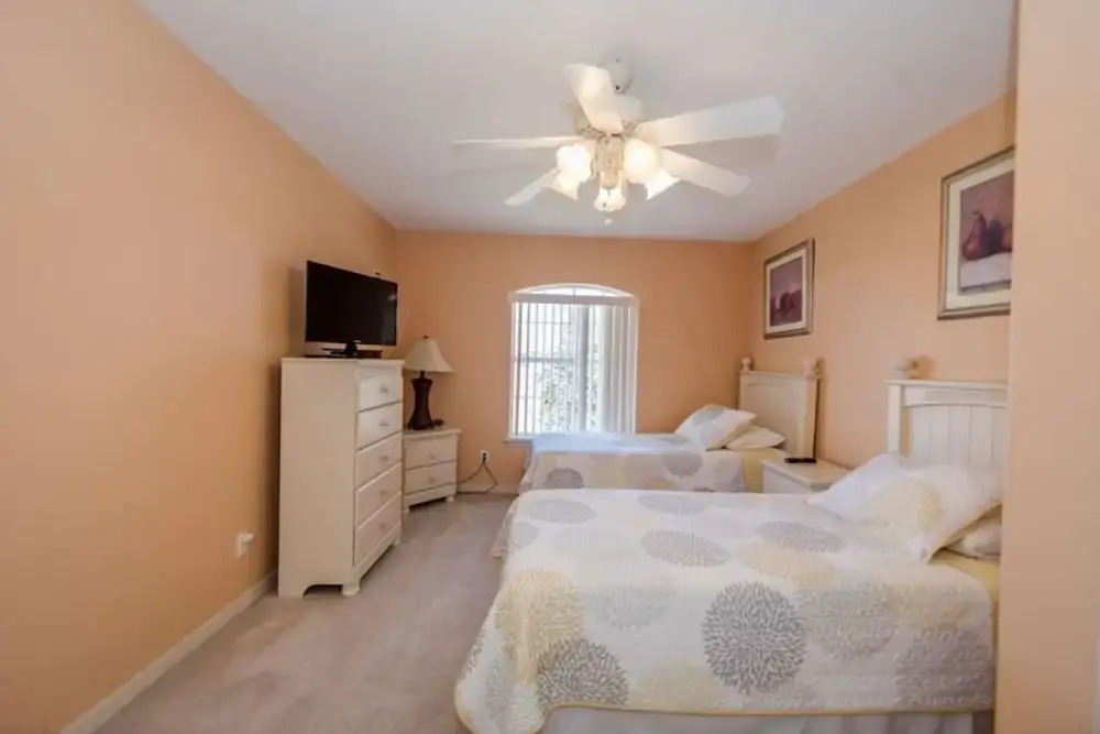 A 4 Bedroom Villa With its own Private Pool in Vista Park