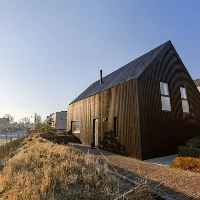 Stylish Holiday Home Close to the Beach