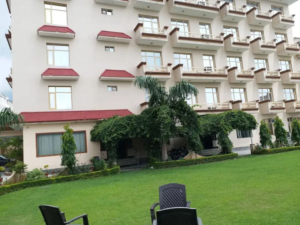 Hotel Jagdamba