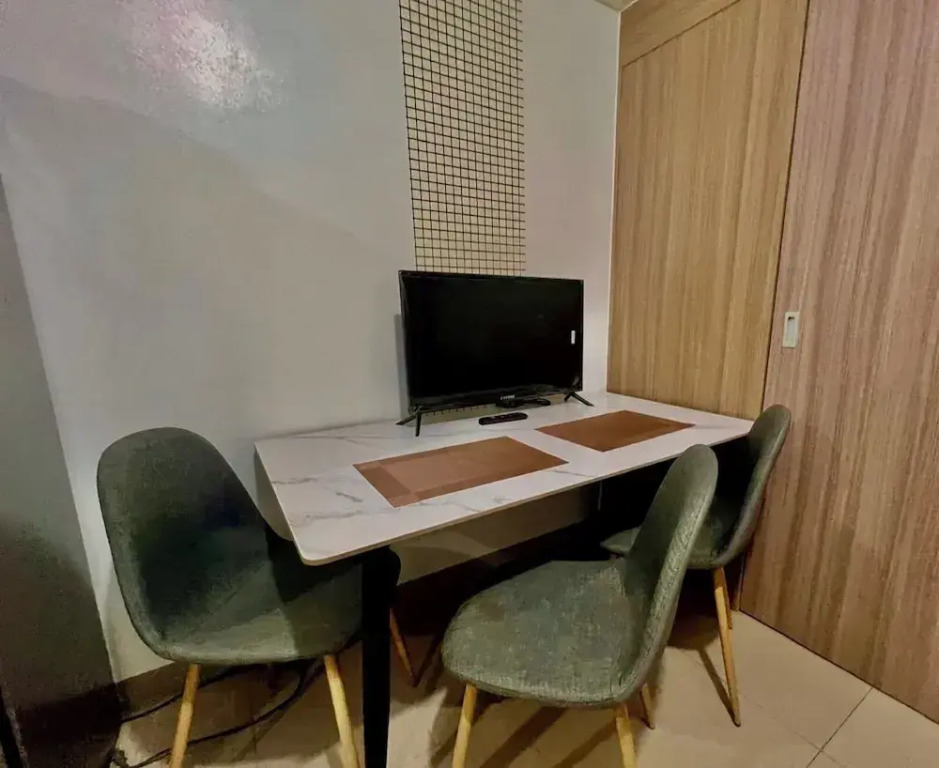 Mall of Asia - Aseana Residences