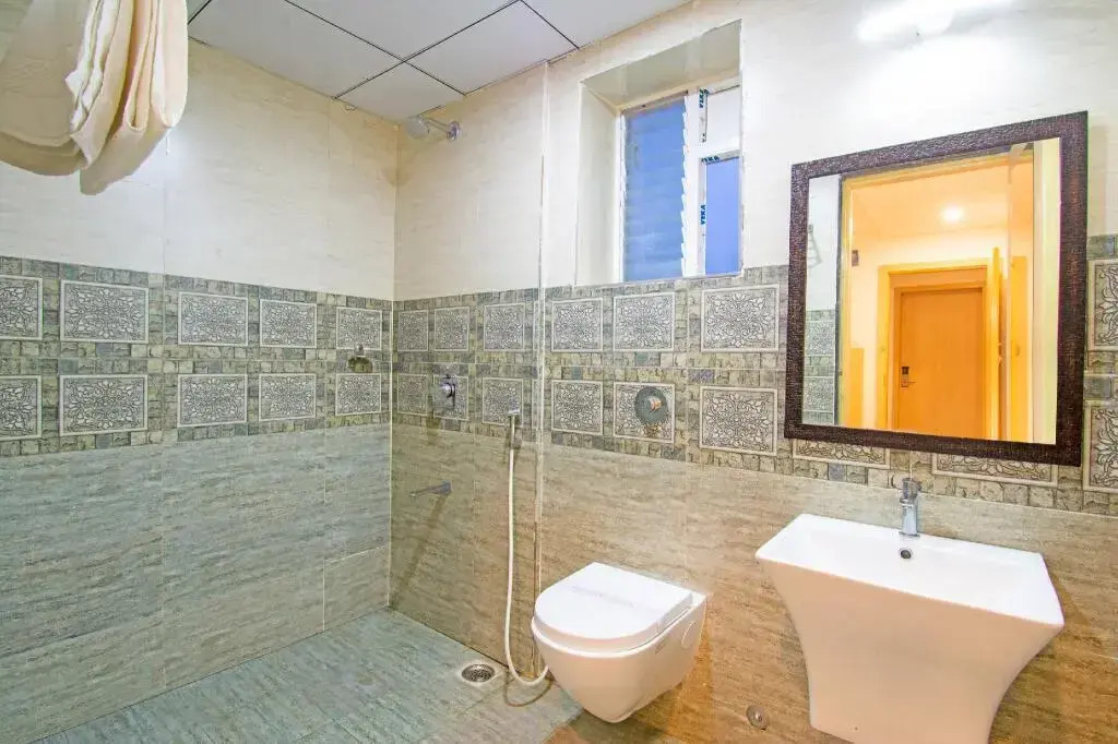 Hotel Snr Twilight by OYO Rooms