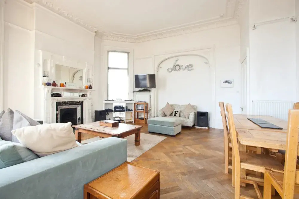 3 Bedroom Seafront Apartment