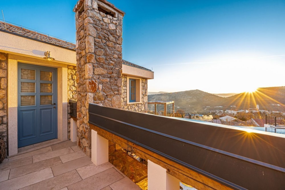 Villa Hilltop