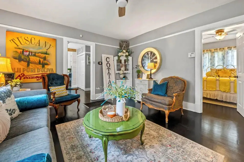 2BR Charming Cottage Mins From Oaklawn Race Track