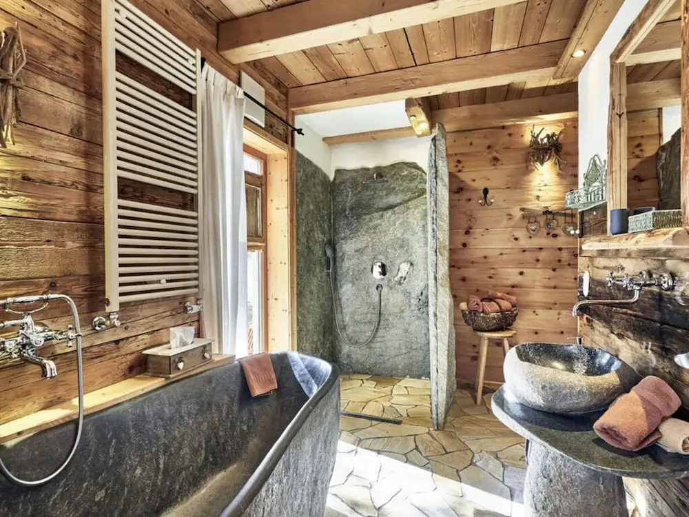 Felsenhutte Modern Retreat