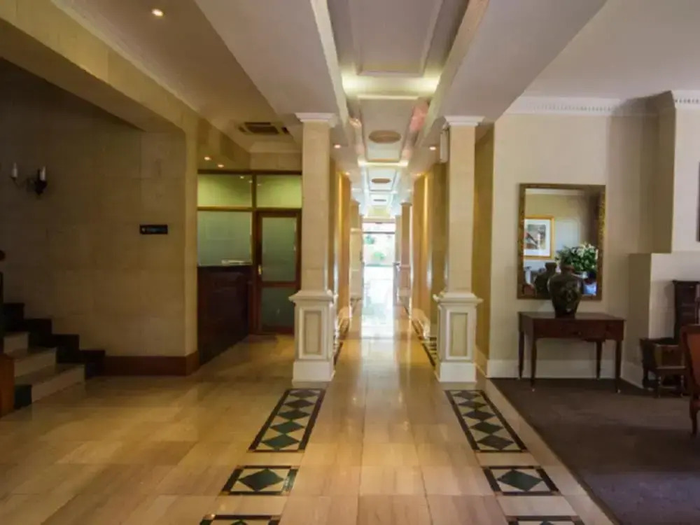 Redlands Hotel