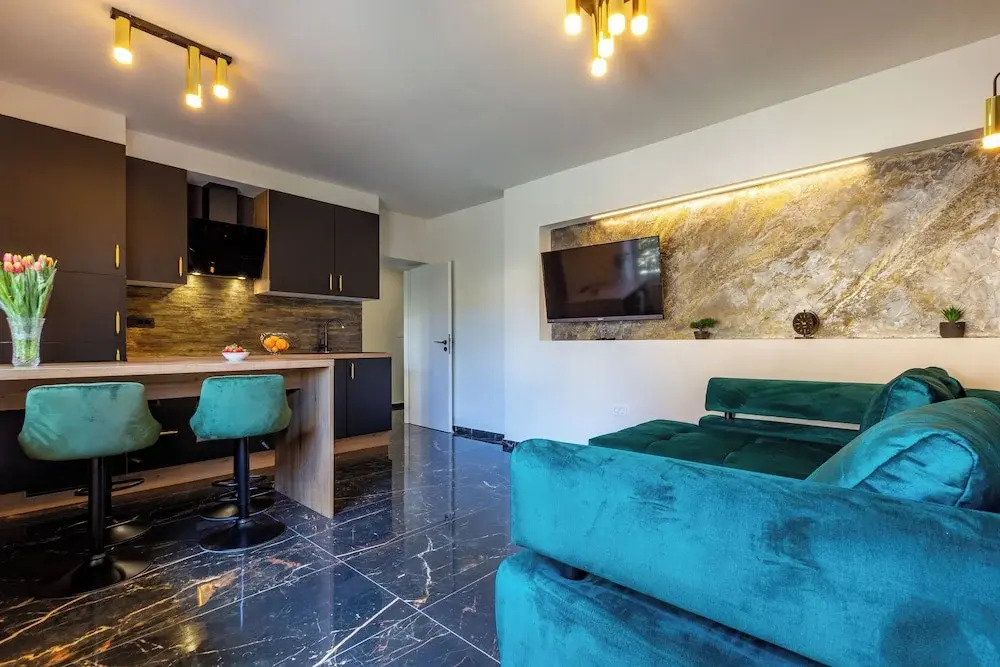 Luxury Hedone Apartment with Private SPA Zone