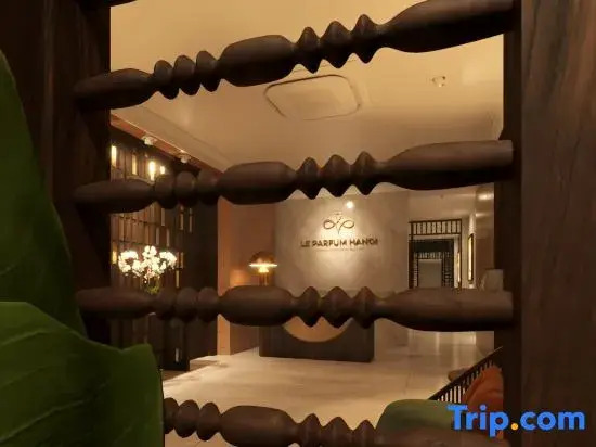 Le Parfum Apartment and Hotel
