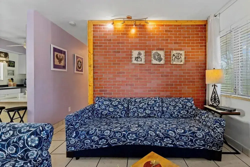 Cozy 2BR in Hollywood FL Pet Friendly