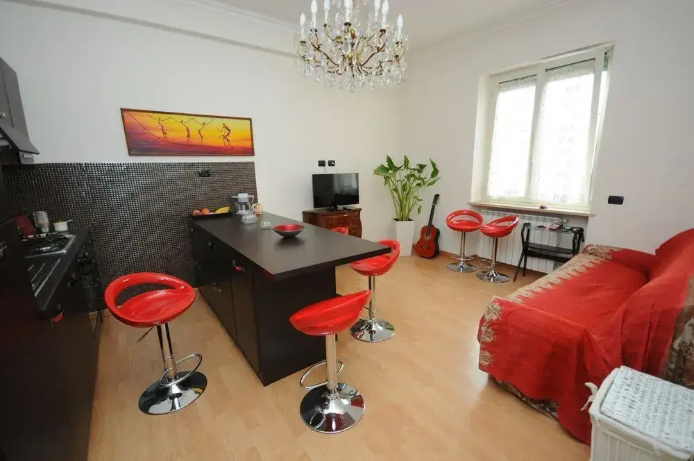 Tiburtina Station Apartment