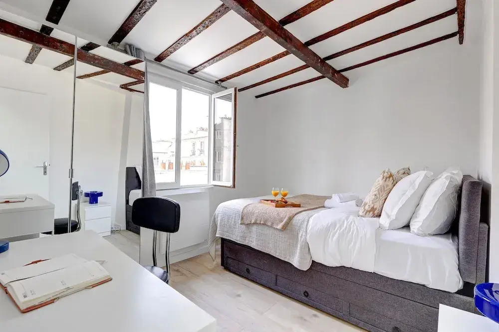 Chic 1BR Steps from Montorgueil