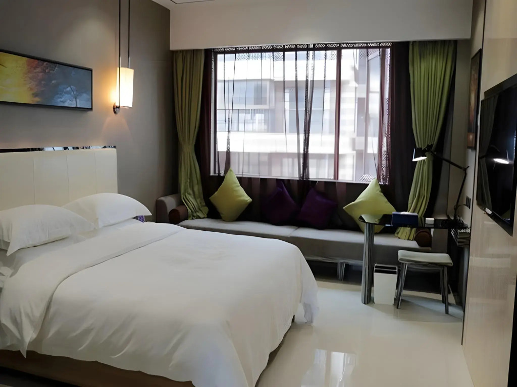 Lori Star Hotel